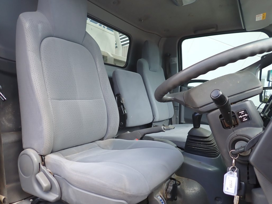 2019 Isuzu Nqr 87/190 image 15