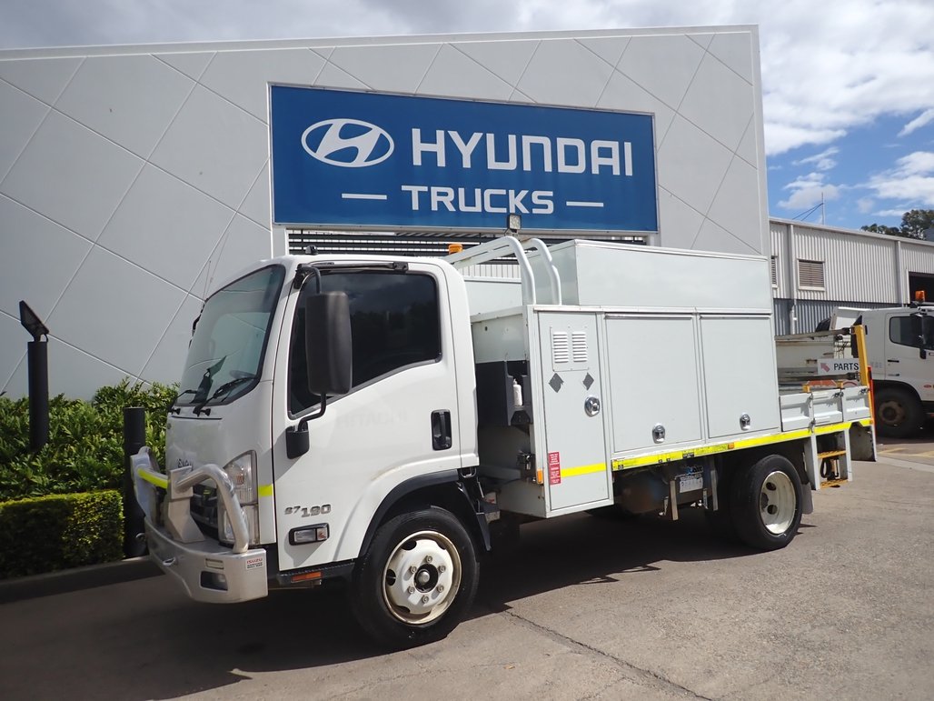 2019 Isuzu Nqr 87/190 image 2
