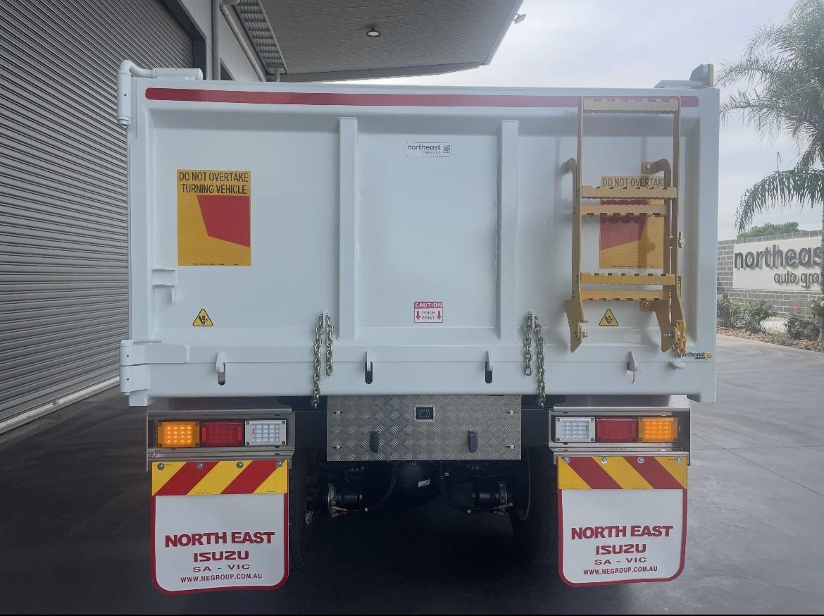 2025 Isuzu F Series Fvz 260-300 At R46 image 6