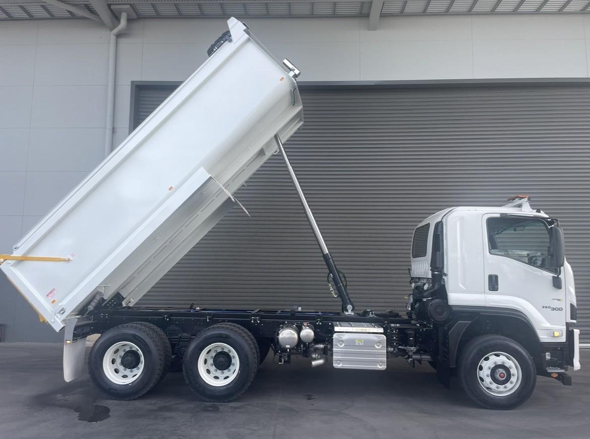 2025 Isuzu F Series Fvz 260-300 At R46 image 3