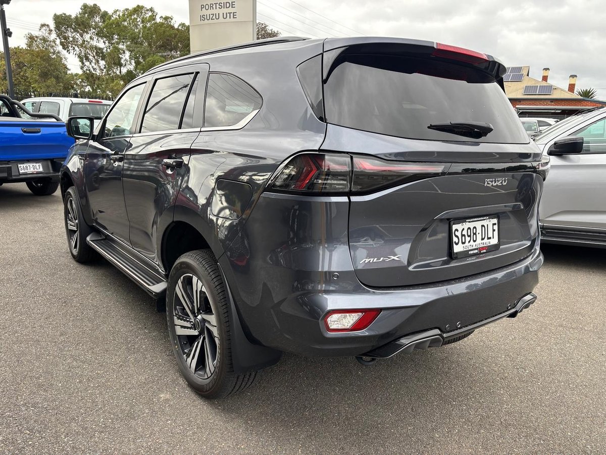 2025 Isuzu MU-X LS-T MY25.5 4X4 Dual Range image 9