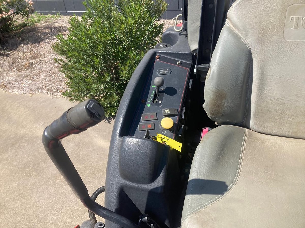 Toro Groundsmaster 7210 image 3