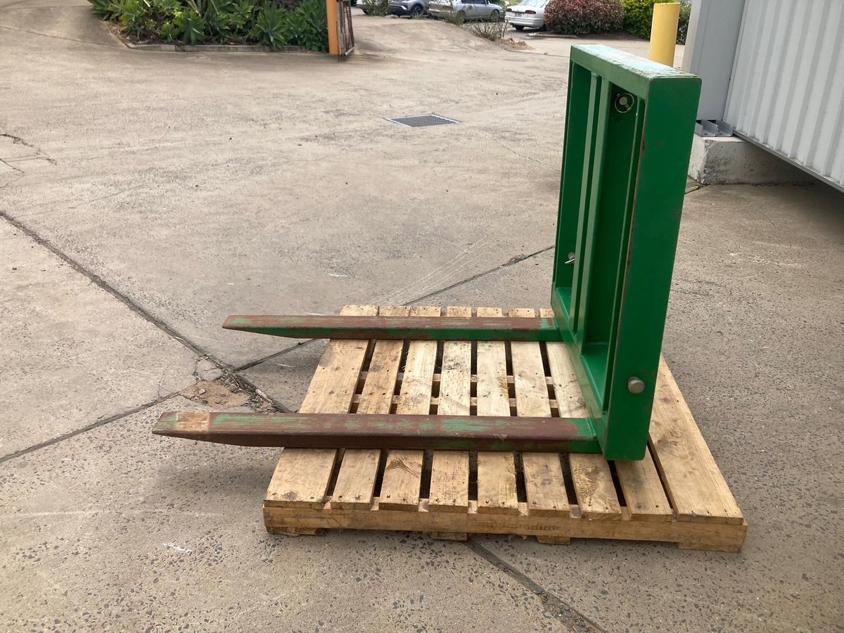 Campbell Engineering Pallet Forks image 4