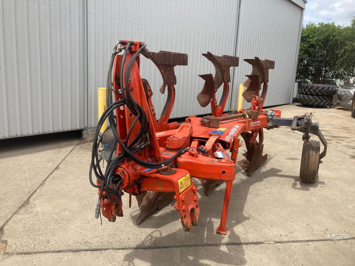 Kuhn Vari-master 150 Reversable Plough image 4