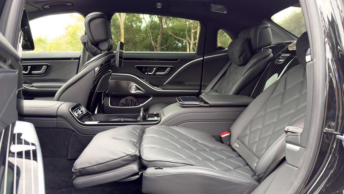 2021 Mercedes-Benz S-Class Maybach S680 Z223 Four Wheel Drive image 25