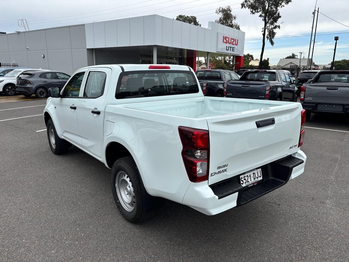 2026 Isuzu D-MAX SX High Ride MY25.5 4x2 image 9