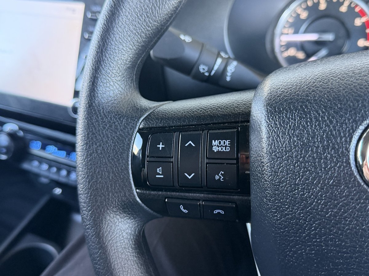 2025 Toyota Hilux SR GUN126R 4X4 Dual Range image 12