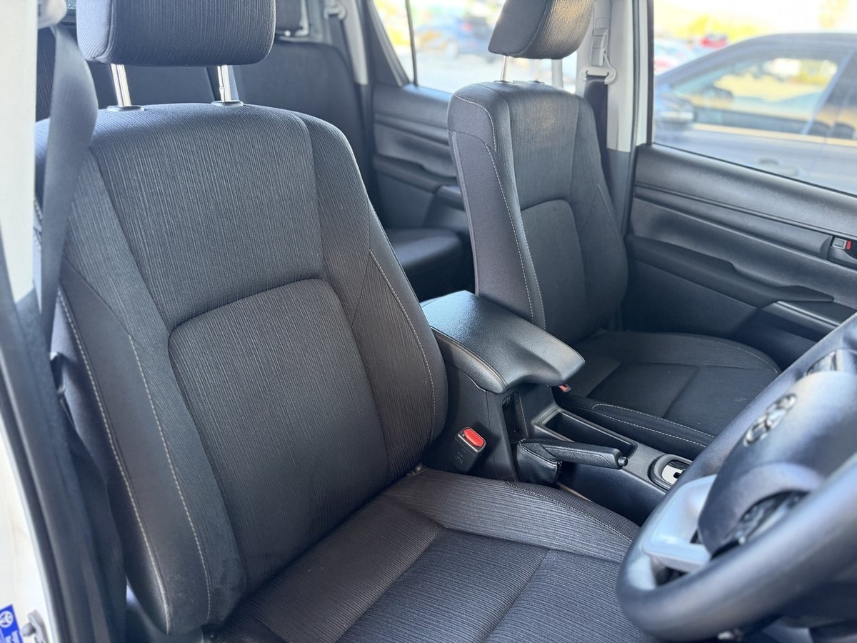 2025 Toyota Hilux SR GUN126R 4X4 Dual Range image 22