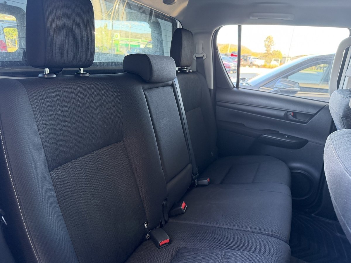 2025 Toyota Hilux SR GUN126R 4X4 Dual Range image 23