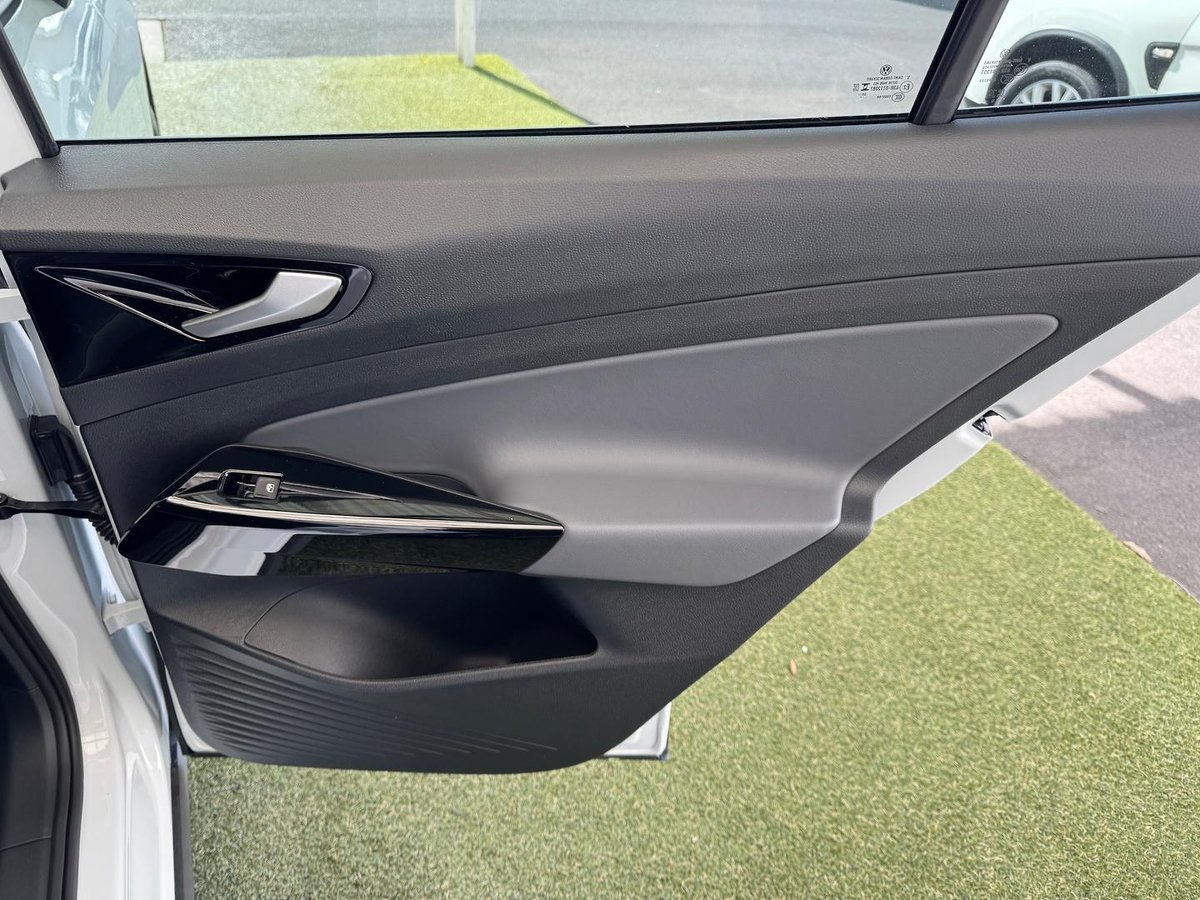 2026 Volkswagen ID.4 Pro E2 MY26 image 10