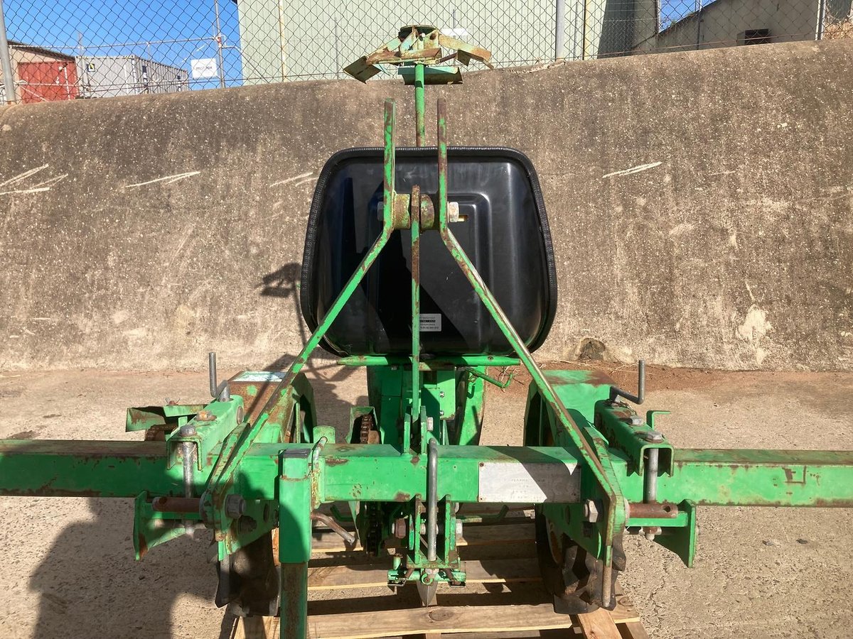 Sfoggia Single Row Transplanter image 6