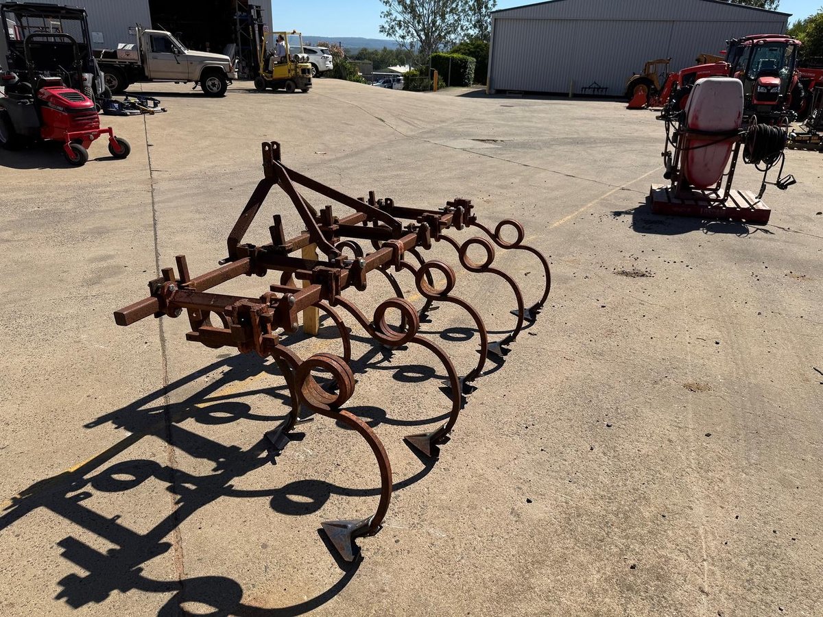 Massey Ferguson Coil Tyne Cultivator image 3
