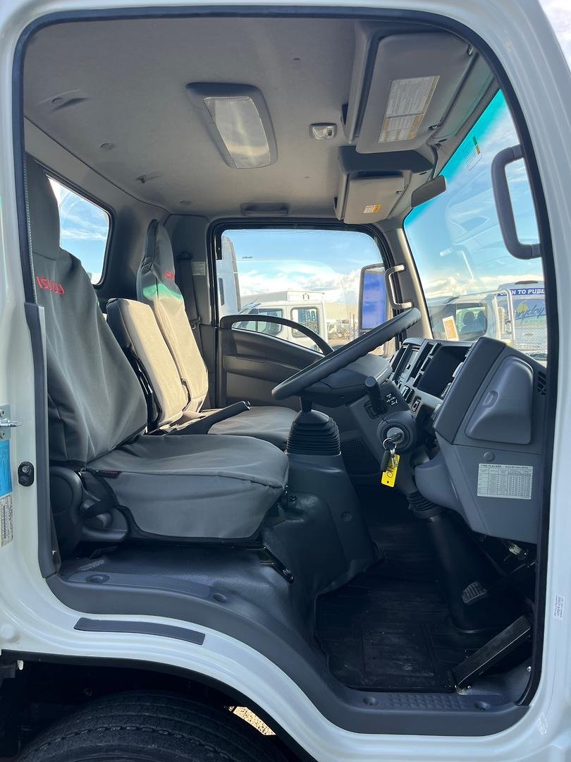 2018 Isuzu N Series Npr 75-190 image 9