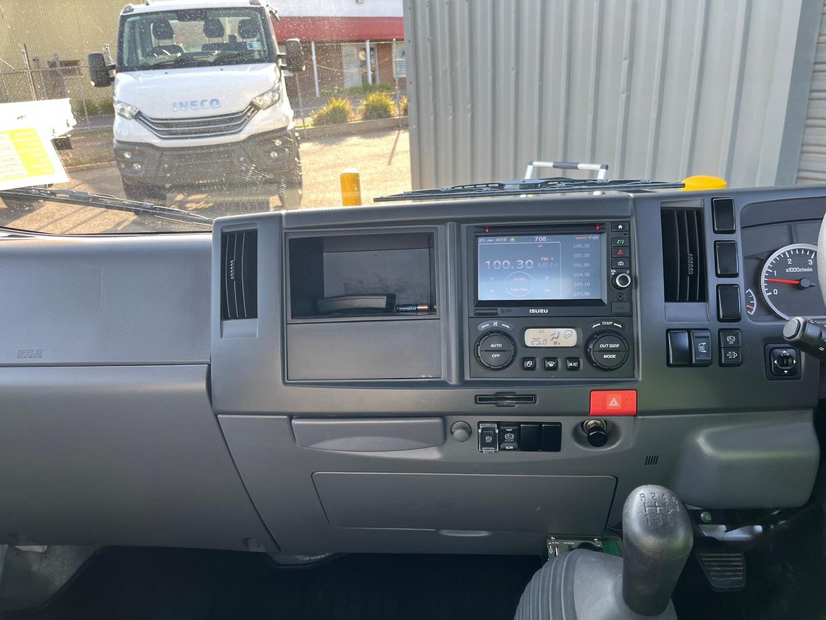 2018 Isuzu N Series Npr 75-190 image 12