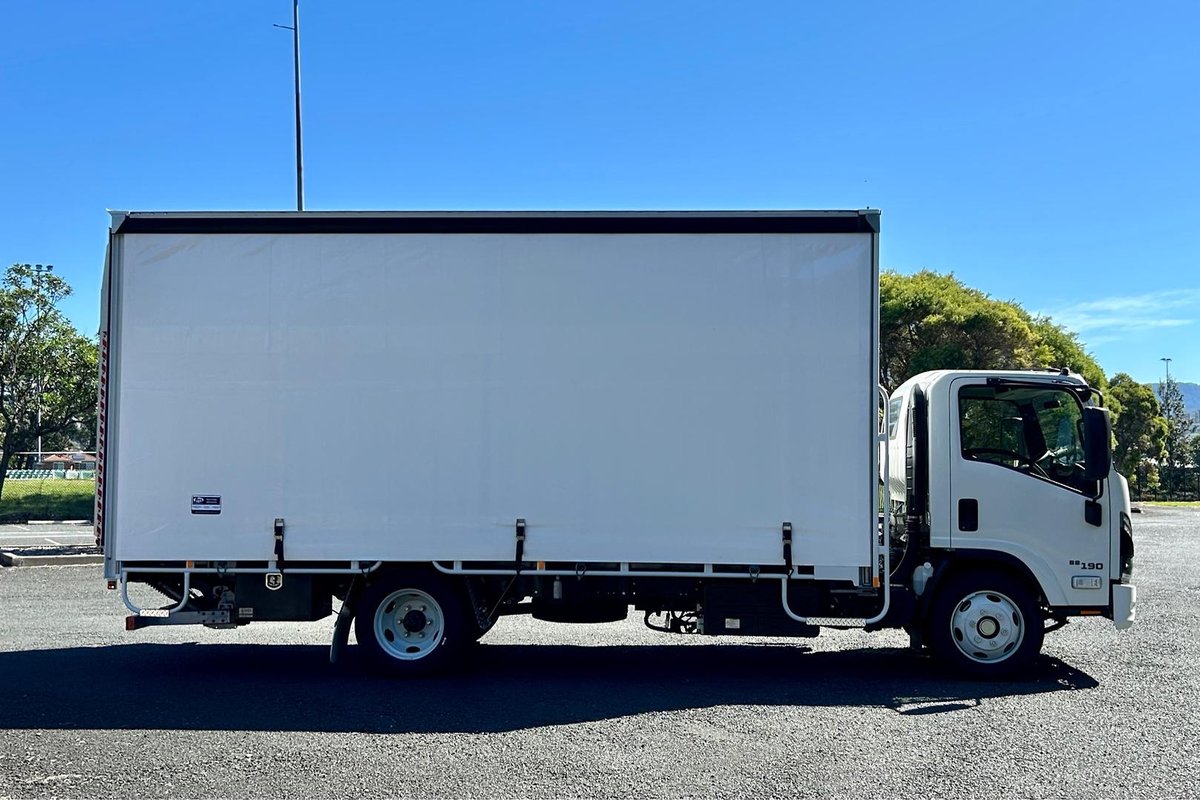 2025 Isuzu N Series Nqr 88/80-190 Am D42 image 5