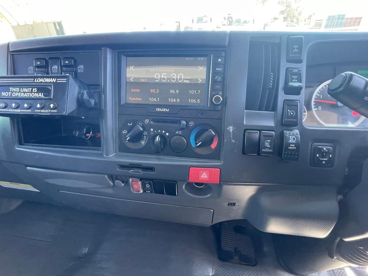 2019 Isuzu N Series NPS 75/45-155 image 18