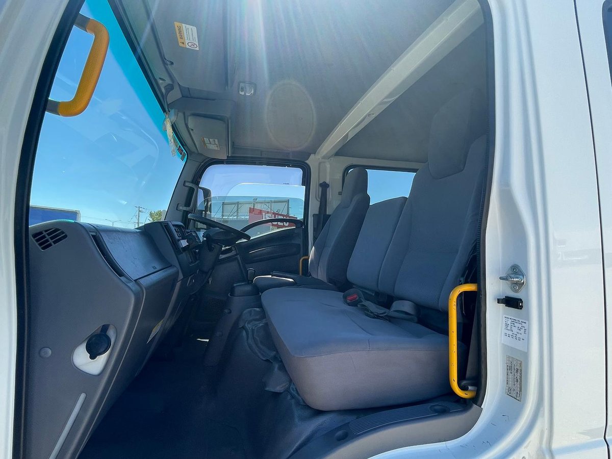 2019 Isuzu N Series NPS 75/45-155 image 22