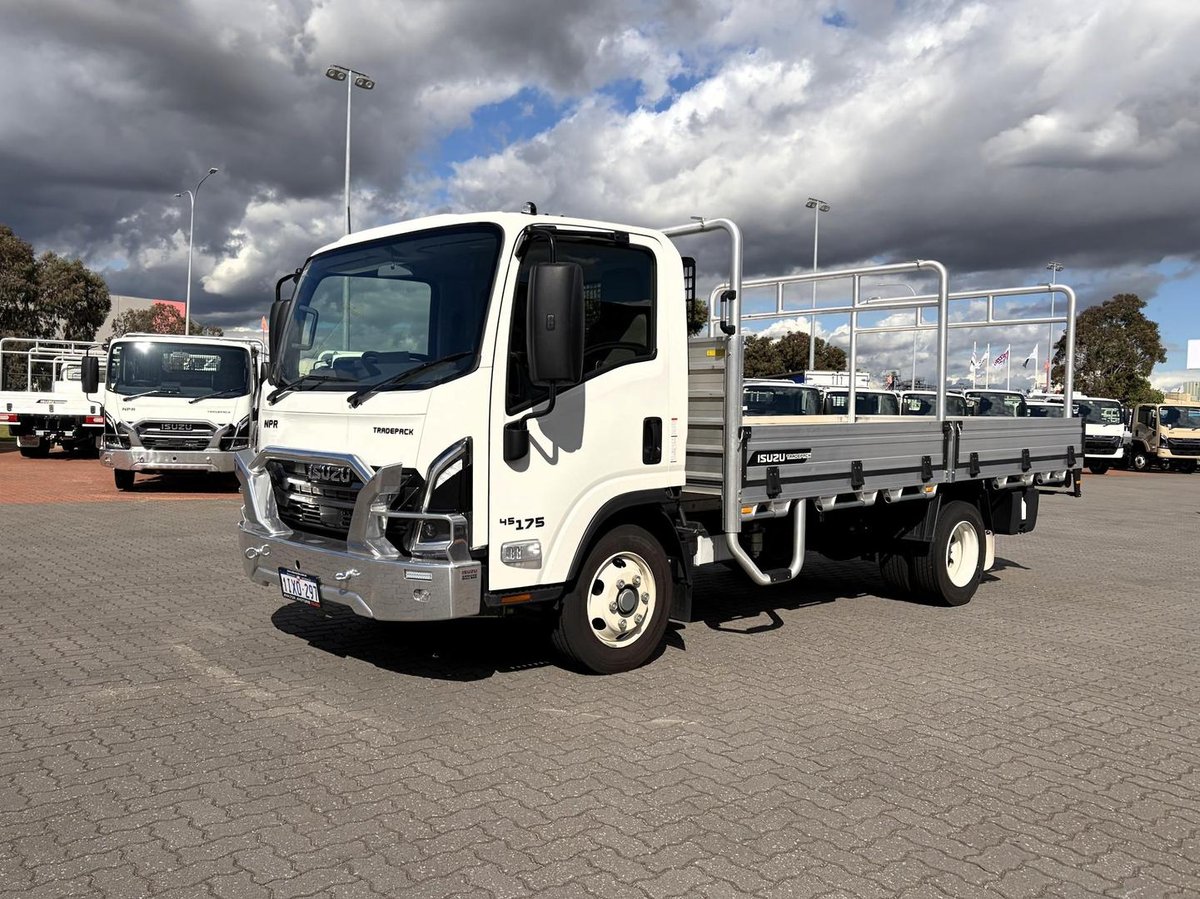 2026 Isuzu Npr 45/65-175  Dt D34 Tradepack Demo image 19