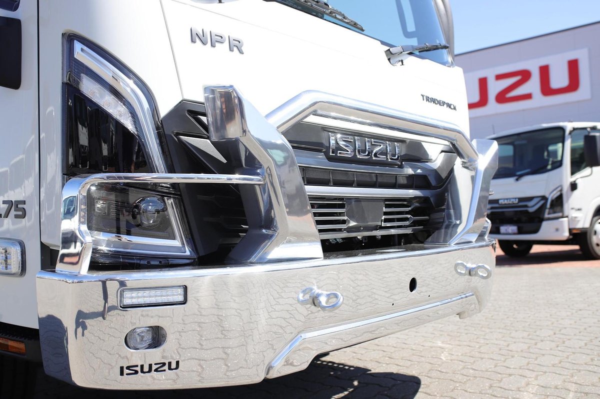 2026 Isuzu Npr 45/65-175 Dt D34 Trade Pack image 9