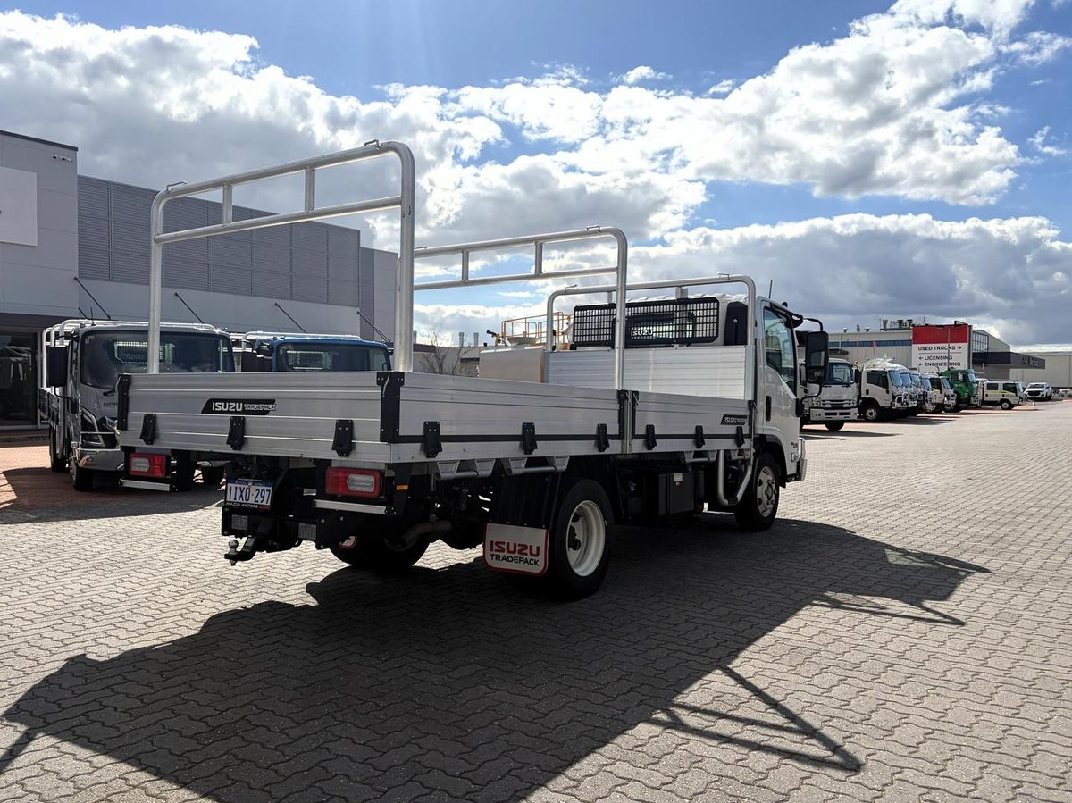 2026 Isuzu Npr 45/65-175  Dt D34 Tradepack Demo image 16