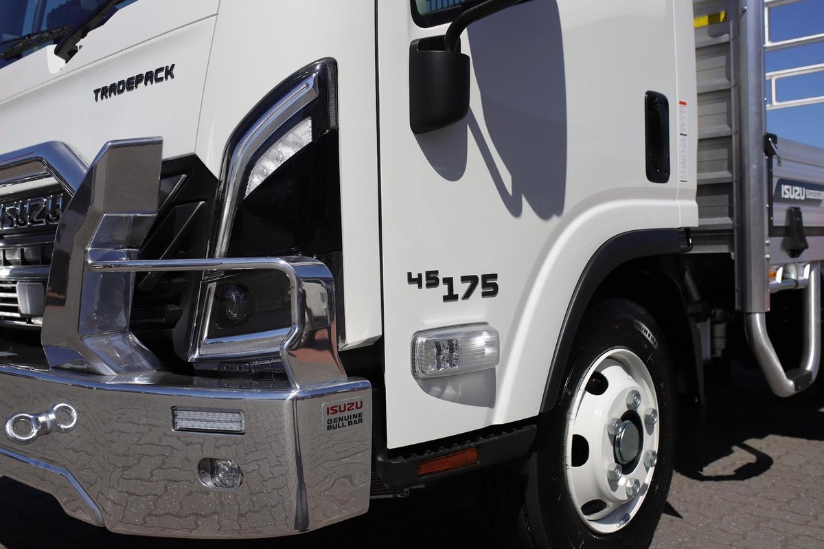 2026 Isuzu Npr 45/65-175 Dt D34 Trade Pack image 10