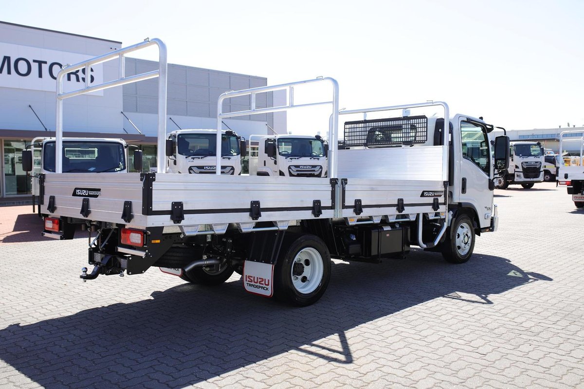 2026 Isuzu Npr 45/65-175  Dt D34 Tradepack Demo image 5