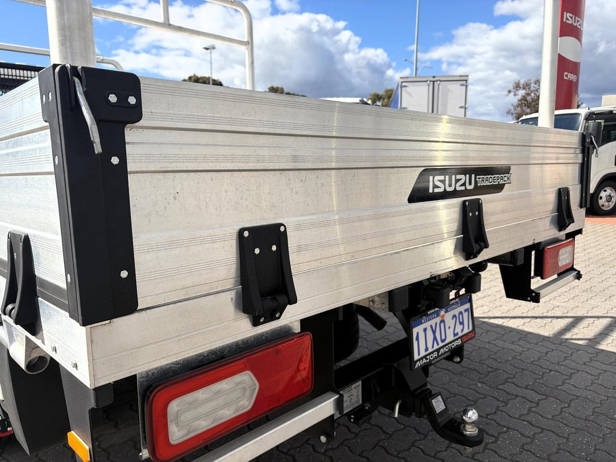2026 Isuzu Npr 45/65-175  Dt D34 Tradepack Demo image 15