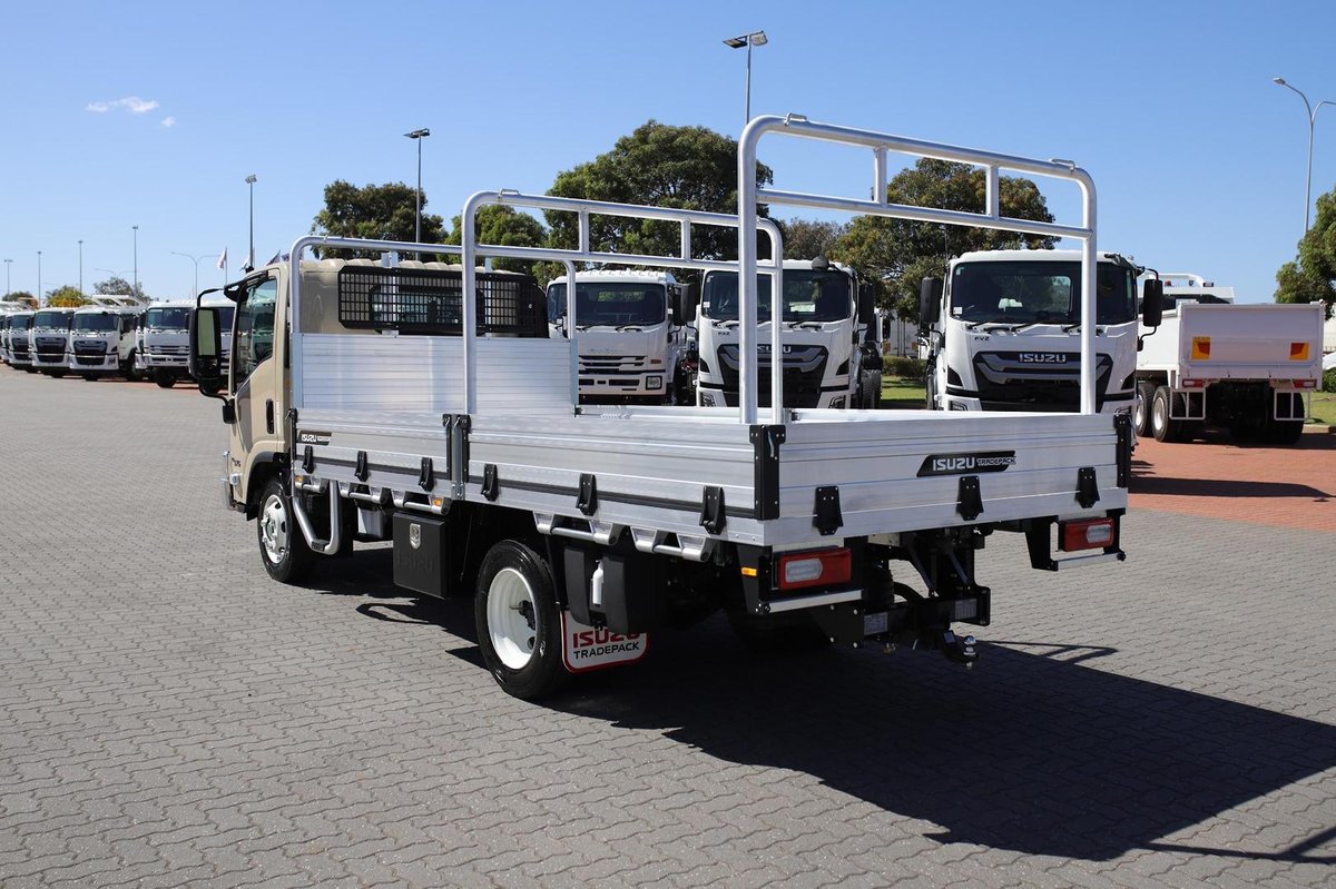 2026 Isuzu Npr 45/65-175  Dt D34 Trade Pack image 10