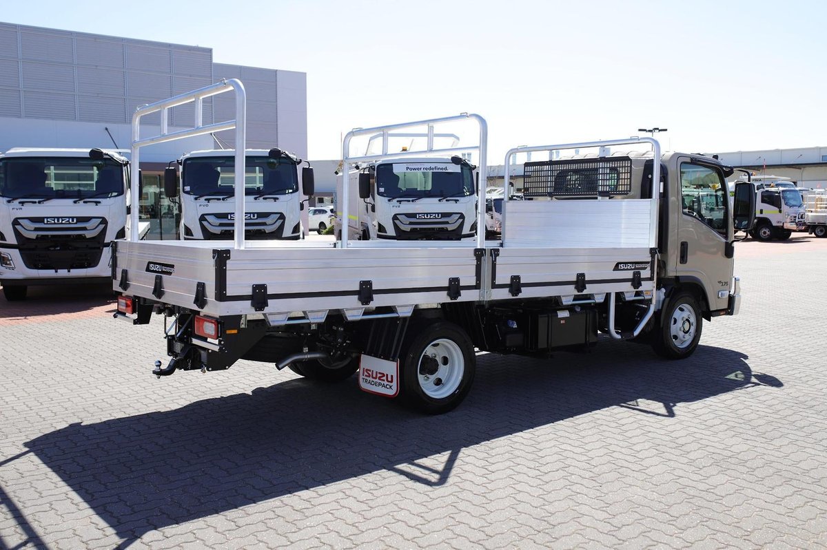 2026 Isuzu Npr 45/65-175  Dt D34 Trade Pack image 8