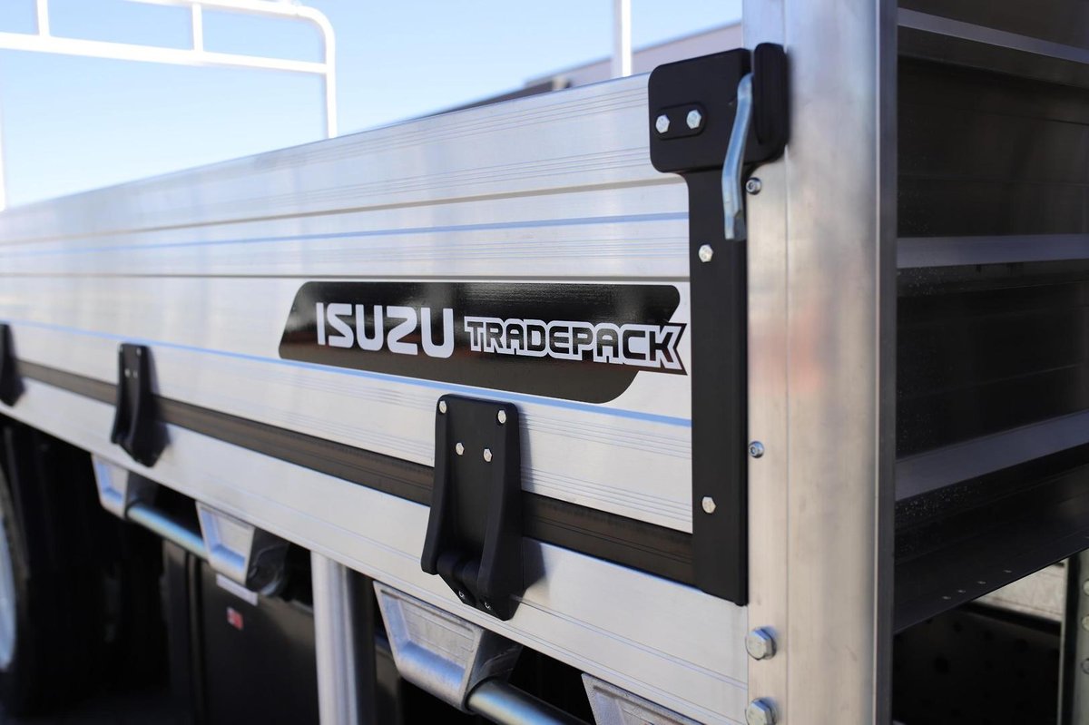 2026 Isuzu Npr 45/65-175  Dt D34 Trade Pack image 26