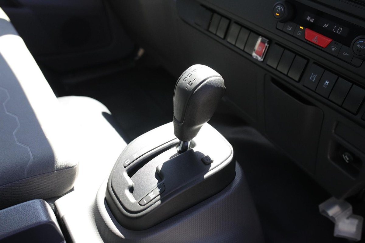 2026 Isuzu Npr 45/65-175 Dt D34 Trade Pack image 14