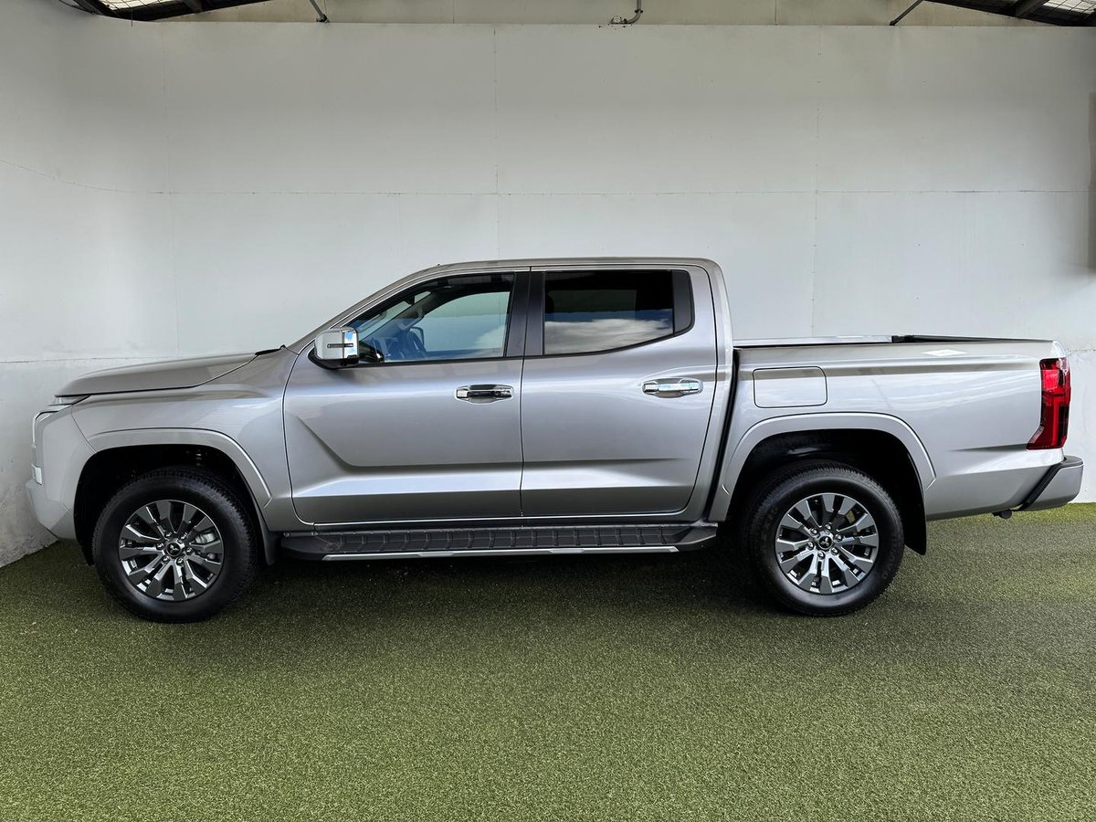 2025 Mitsubishi Triton GLS MV MY25 4X4 Dual Range image 26
