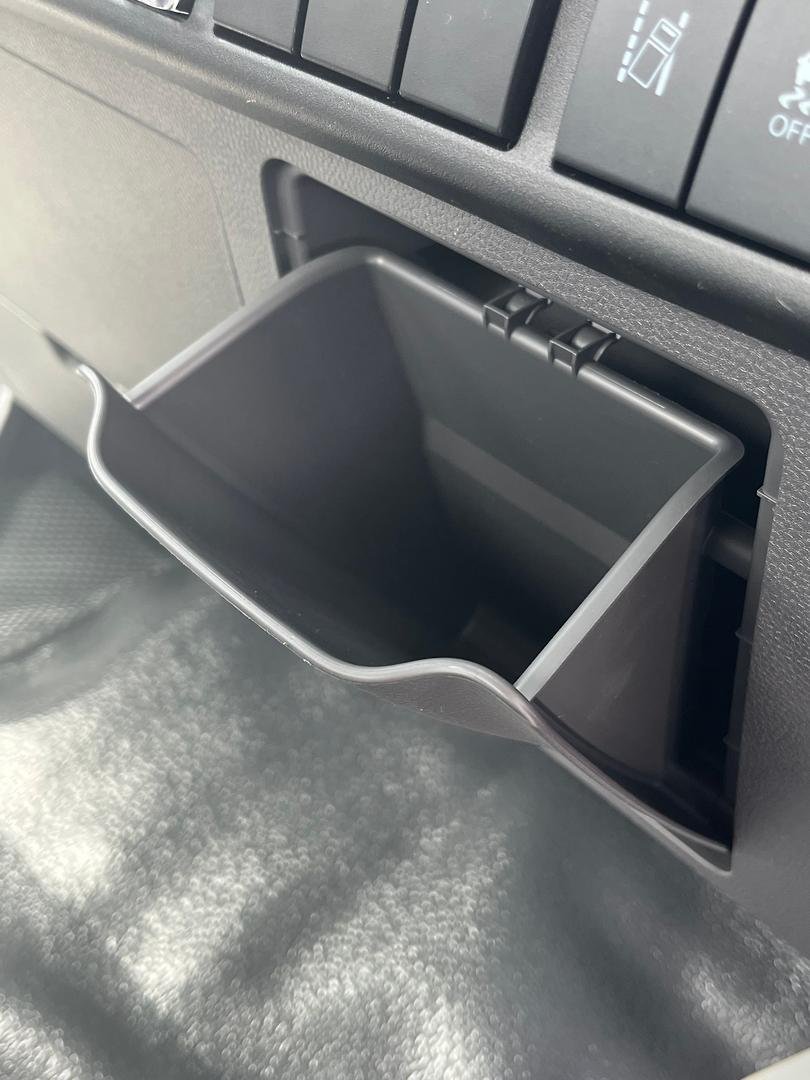 2025 Isuzu N Series image 15