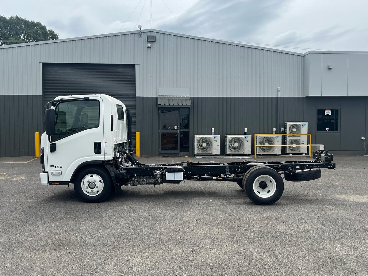 2026 Isuzu N Series image 2