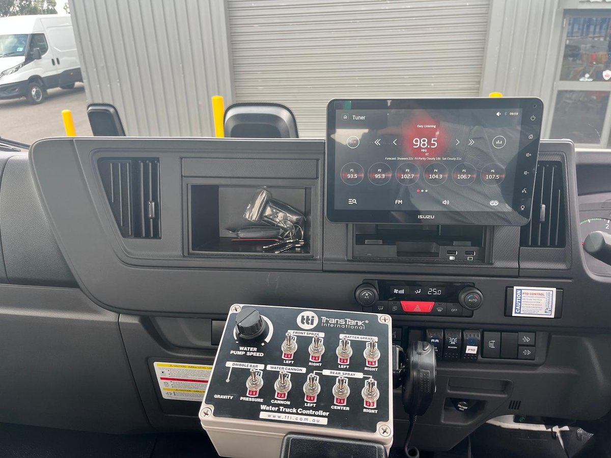2025 Isuzu F Series FVZ 260-300 AT R46 image 16