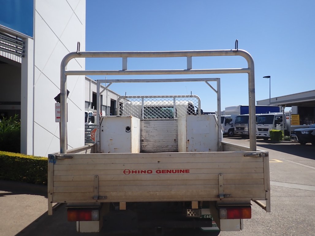 2021 Hino Dutro 300 image 8