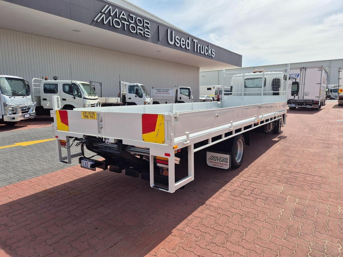 2013 Isuzu Nlr200 Car License Xlwb Tray And Lift image 8