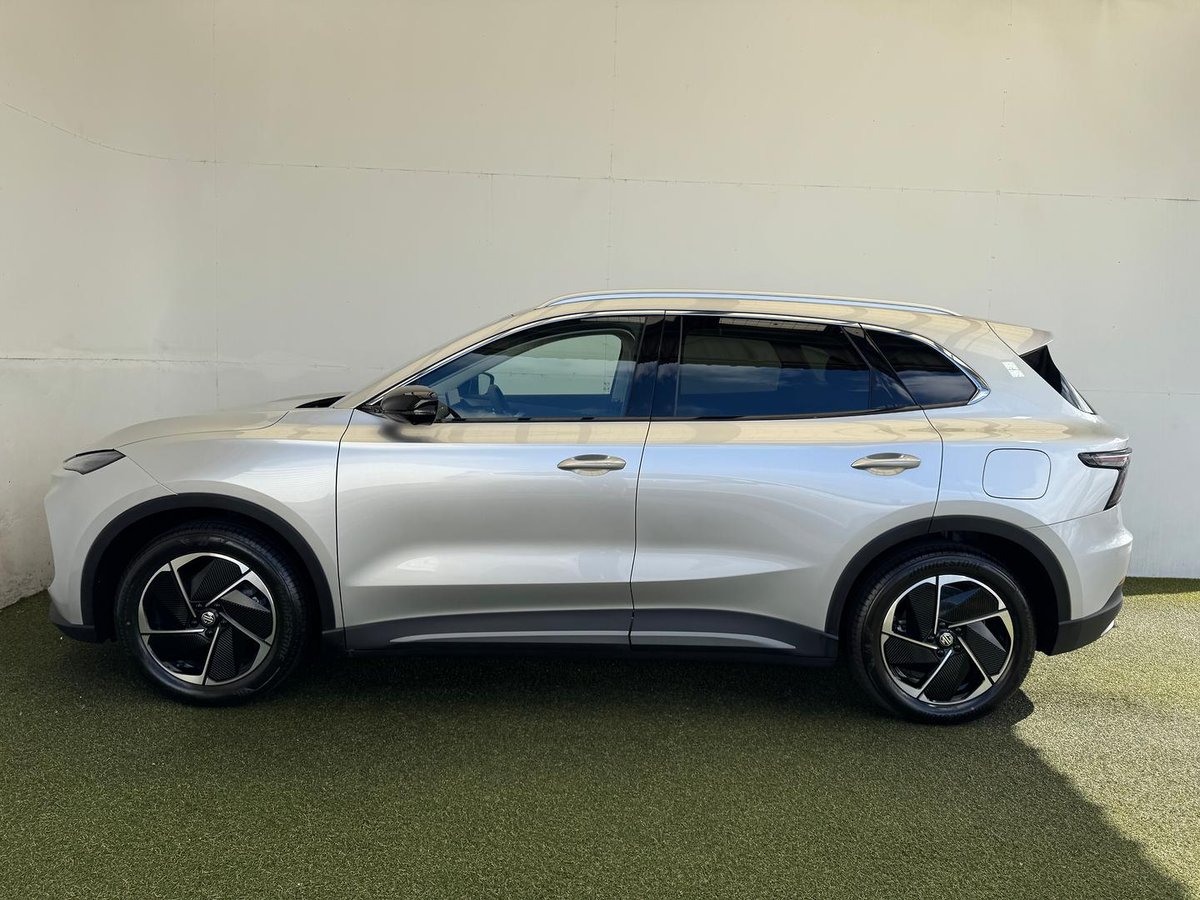 2025 MG MGS5 EV Essence 62 ZS3EM MY25 image 13