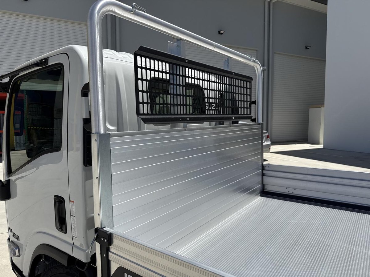 2026 Isuzu N Series NLR 45-150 MT D25 Traypack image 8