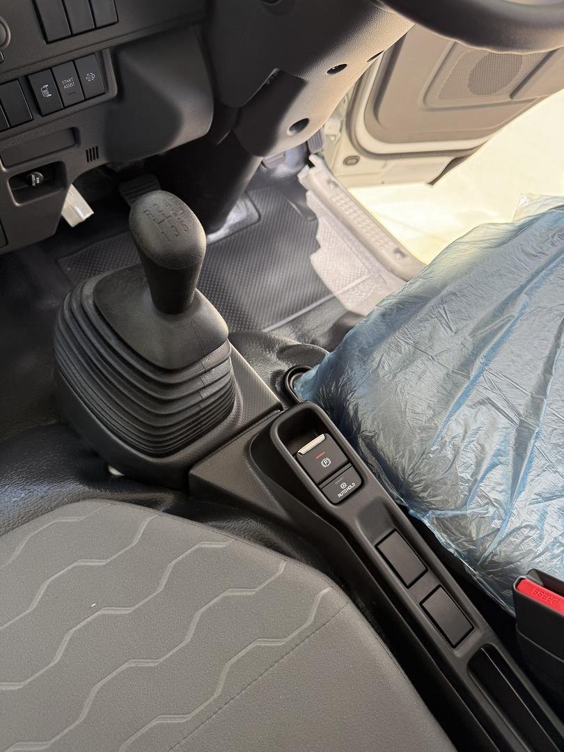 2026 Isuzu N Series NLR 45-150 MT D25 Traypack image 20