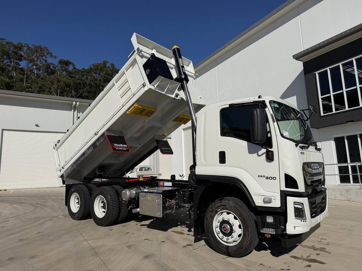 2026 Isuzu F Series FVZ 260-300 AT R46 image 6