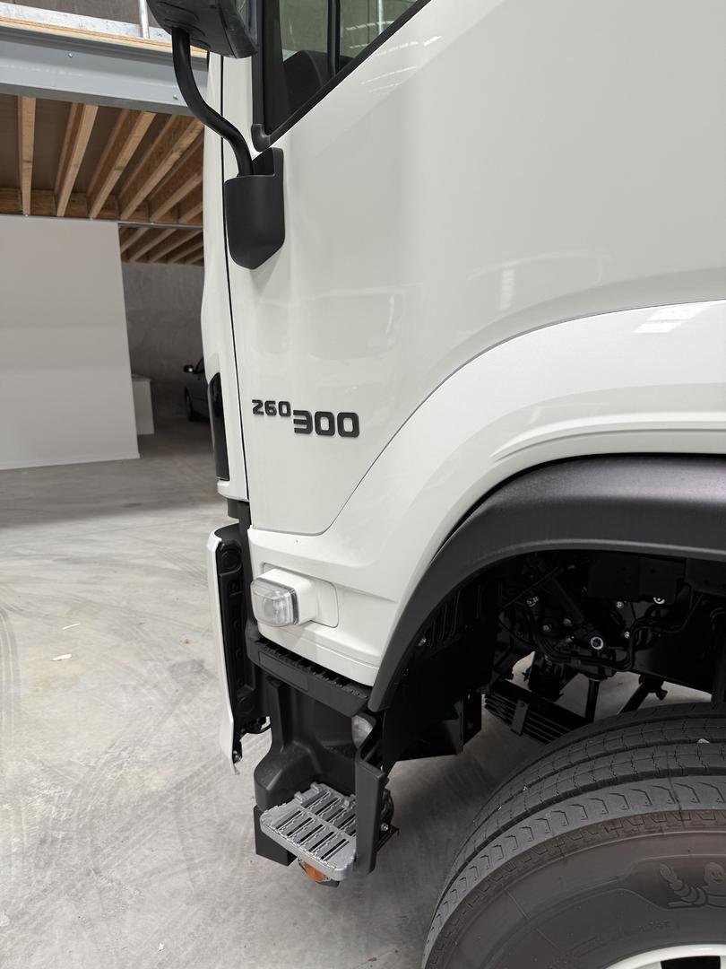 2026 Isuzu F Series FVZ 260-300 AT R46 image 16