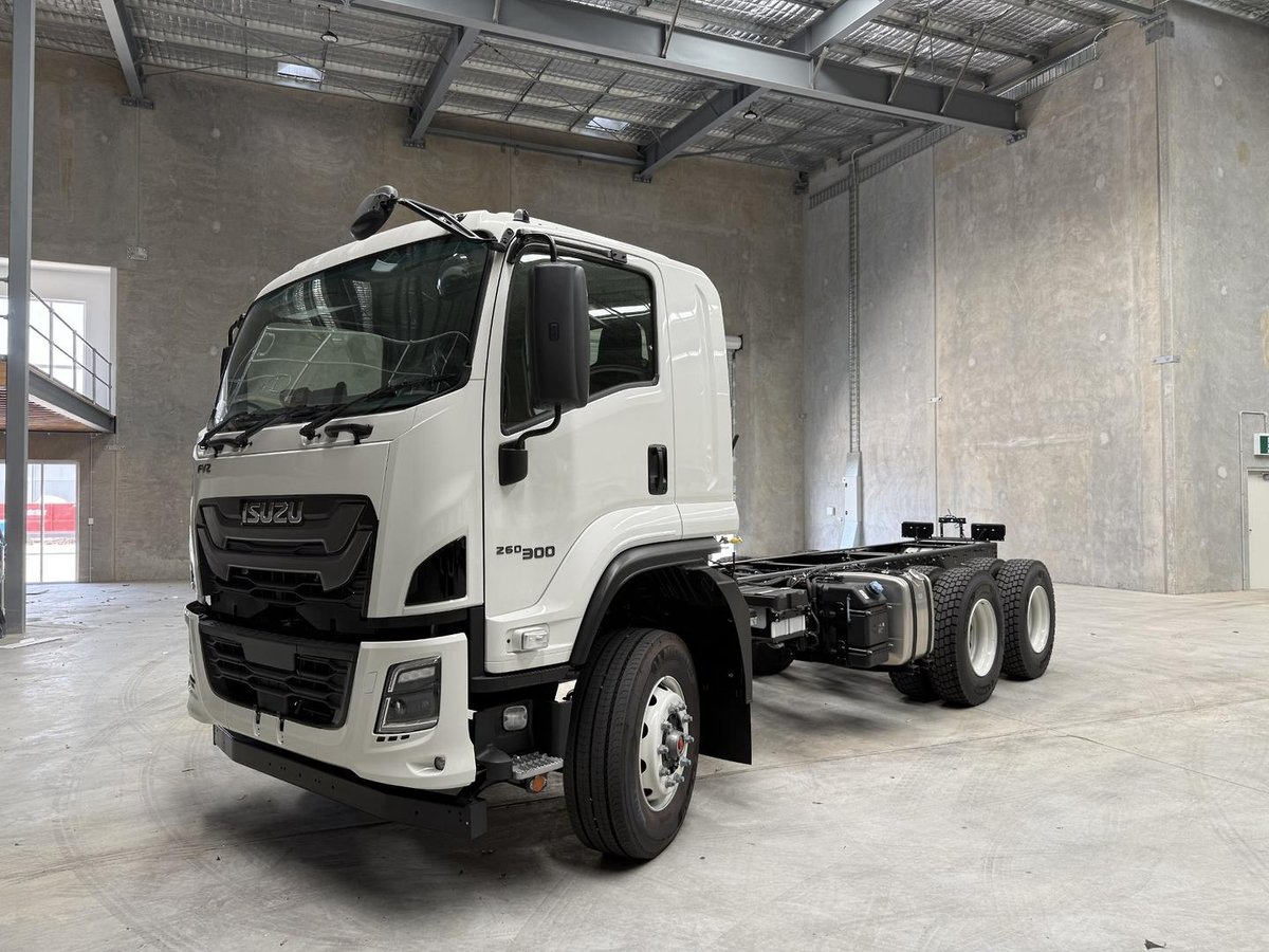 2026 Isuzu F Series Fvz 260-300 At R46 image 3