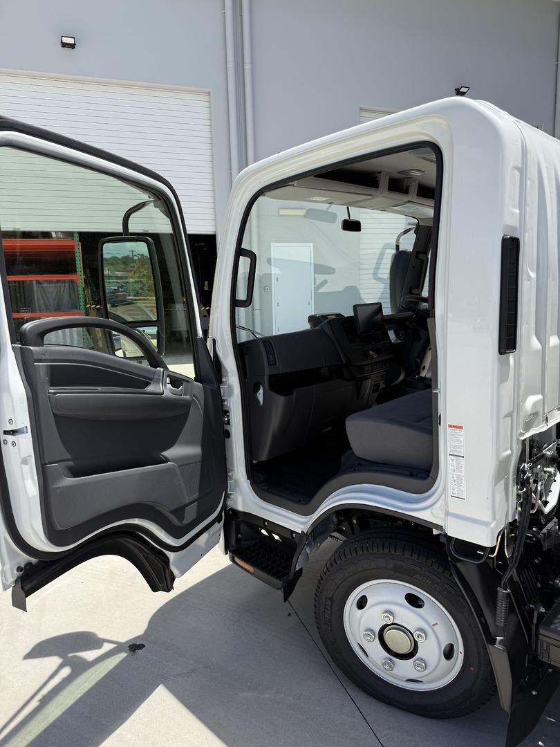 2026 Isuzu N Series NLR 45-150 DT D25 Traypack image 16