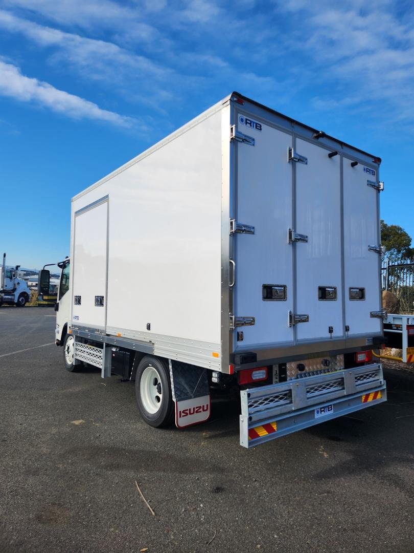 2025 Isuzu N Series Nqr 88/80-190 Am D34 image 5