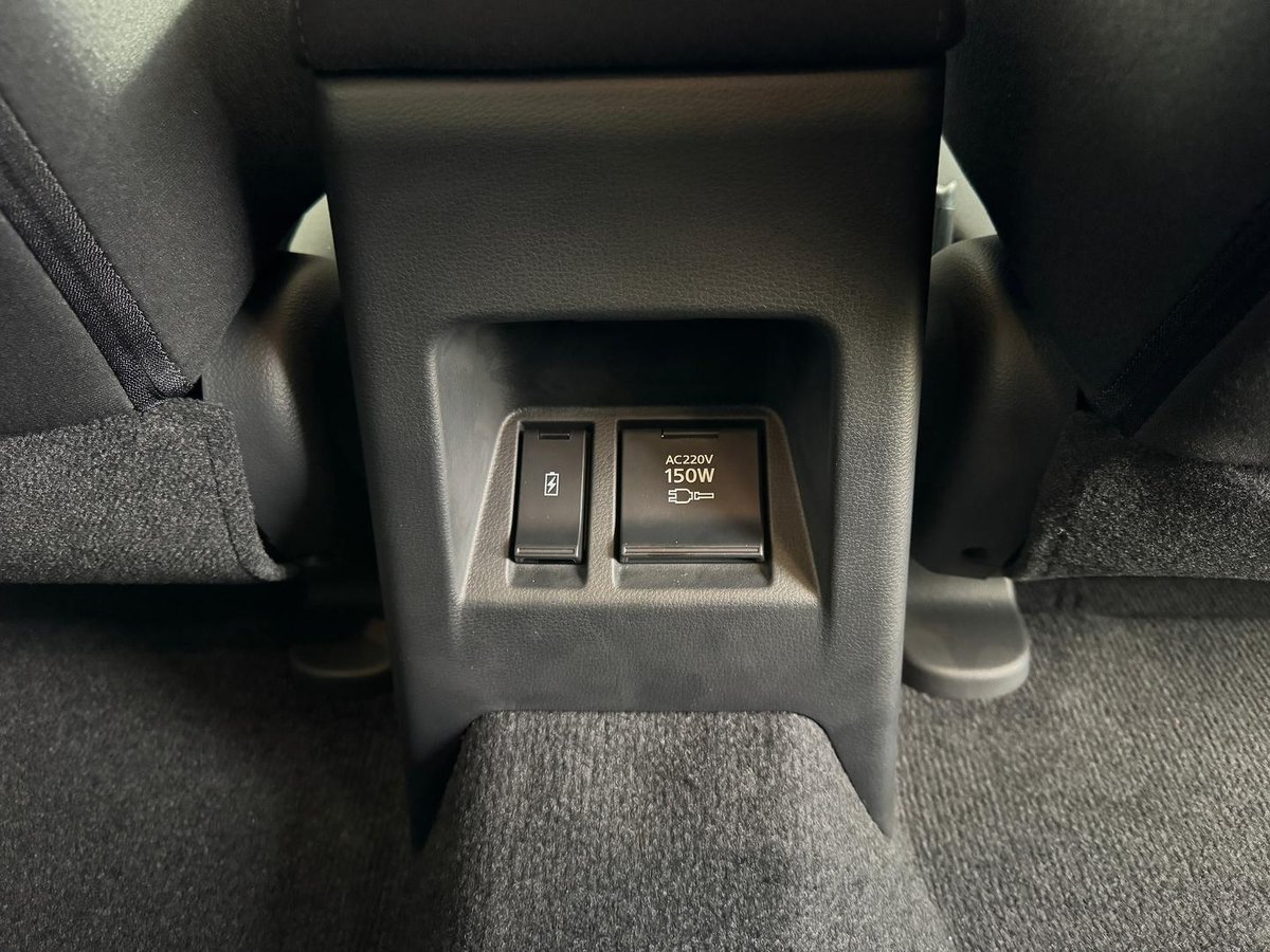 2025 Mitsubishi Pajero Sport GLS QG MY25 4X4 Dual Range image 12
