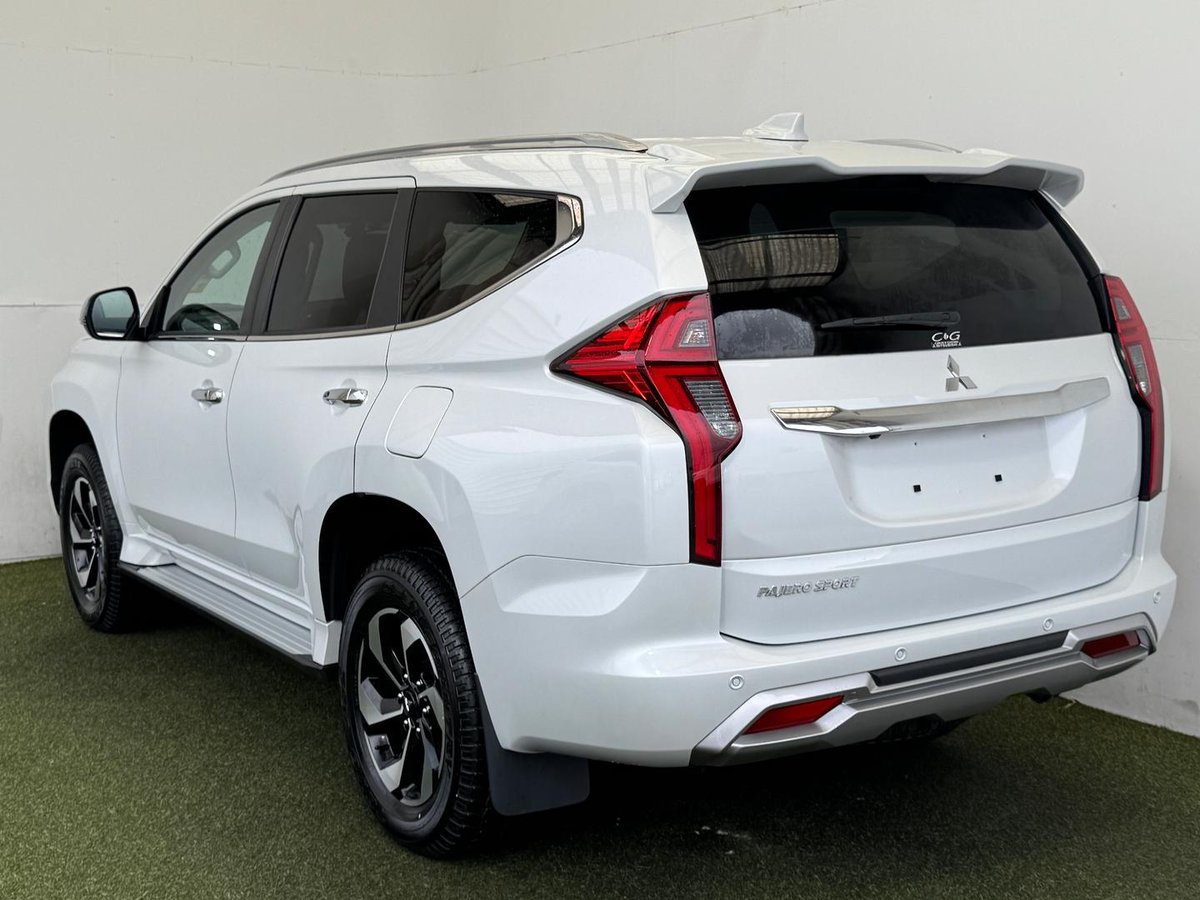2025 Mitsubishi Pajero Sport GLS QG MY25 4X4 Dual Range image 23