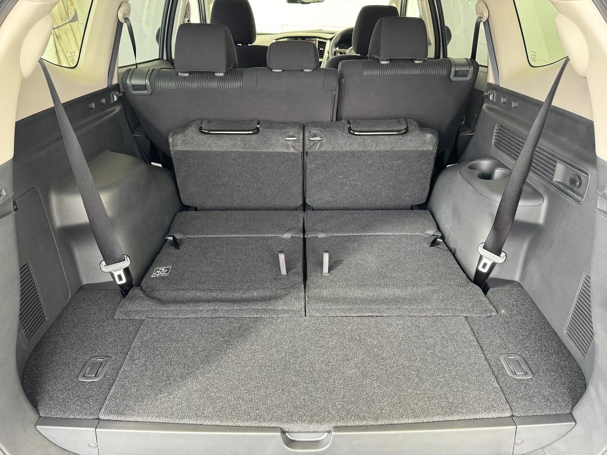 2025 Mitsubishi Pajero Sport GLS QG MY25 4X4 Dual Range image 27