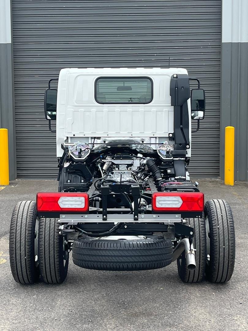 2026 Isuzu N Series image 4