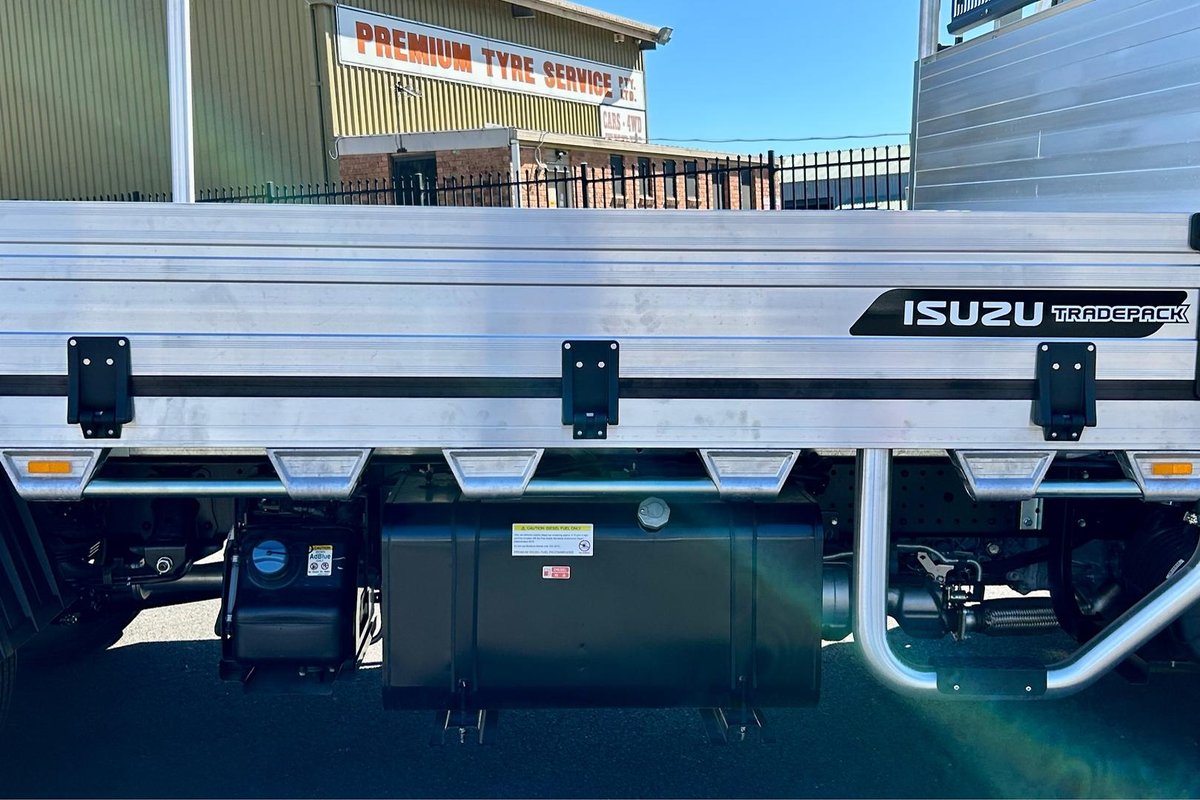 2026 Isuzu N Series NPR 45/65-175 MT D34 Tradepack image 15